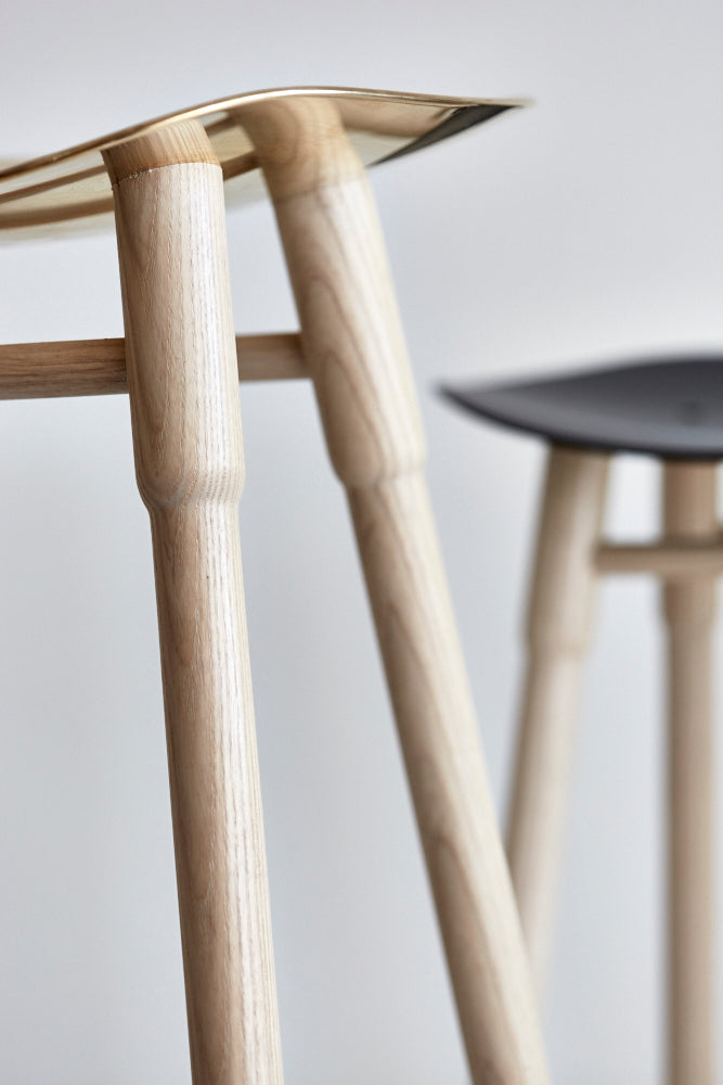 Dowel stool - Ash | By MR.FRAG