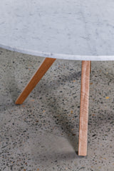 Toma Dining Table