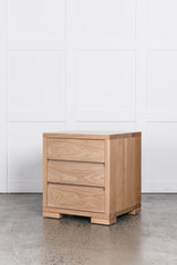 Willo Bedside Table