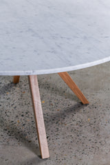 Toma Dining Table