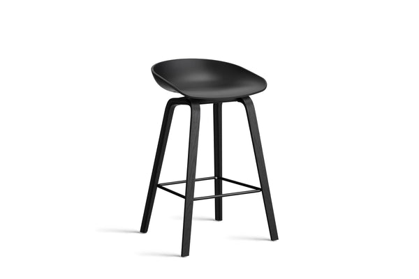 About a Stool - AAS32 Black/Black | By HAY