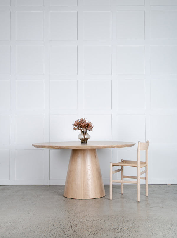 Bloom Dining Table | By Artifex