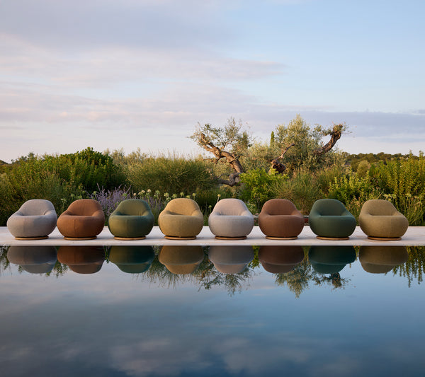 Designer Seating for Modern Homes & Interiors - Artifex