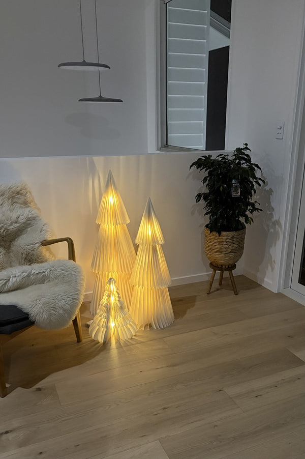 Deluxe Paper Christmas Tree w/ LED Light