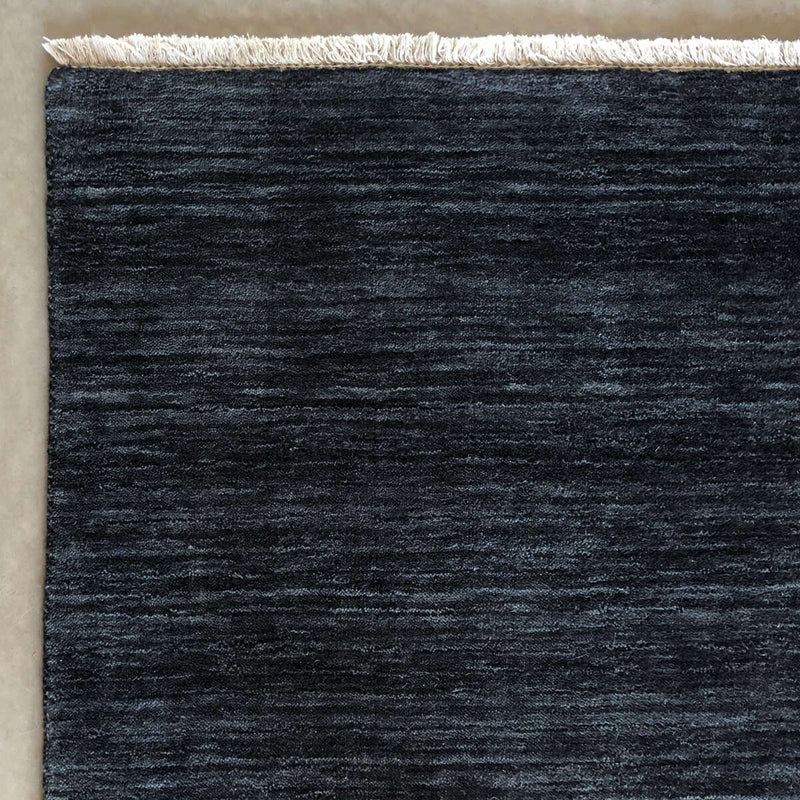 Sencillo Rug Black | By Artifex