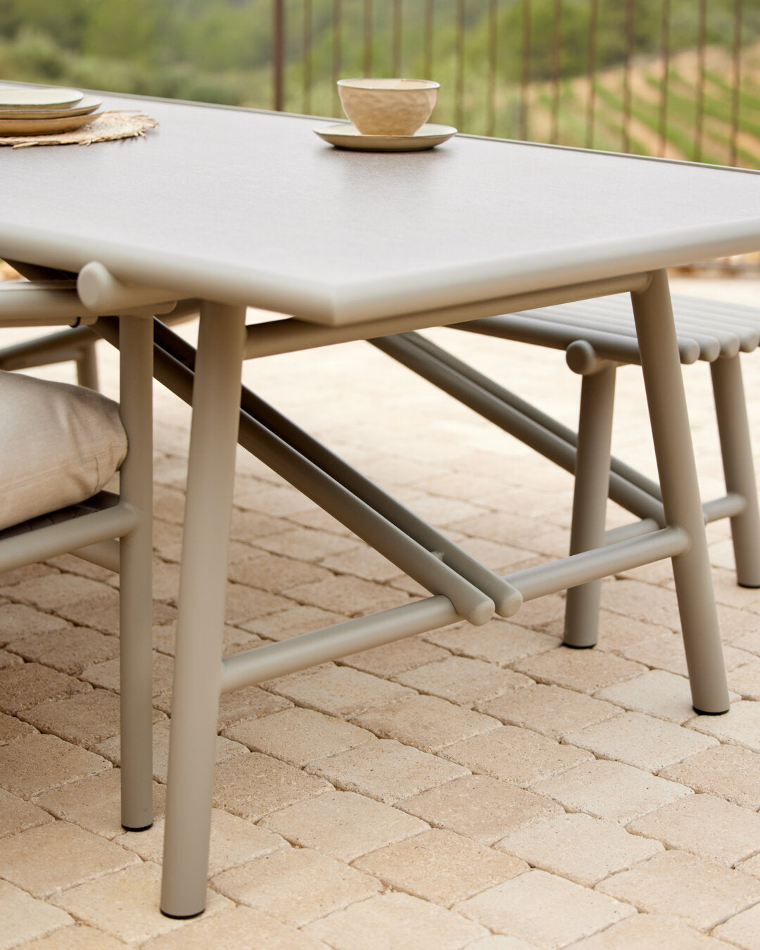 Sticks Dining Table - Artifex