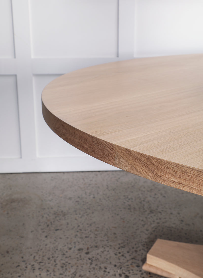 Tri Dining Table | By Artifex