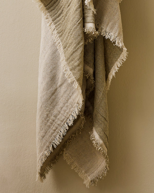 Papyrus Throw Sage | BAYA