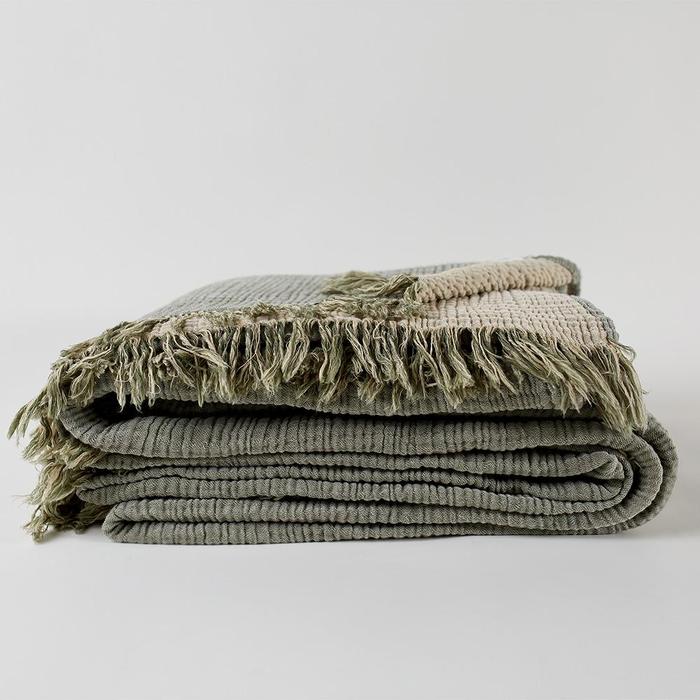 Enes Bed Cover - Olive/Eucalyptus | By Saarde
