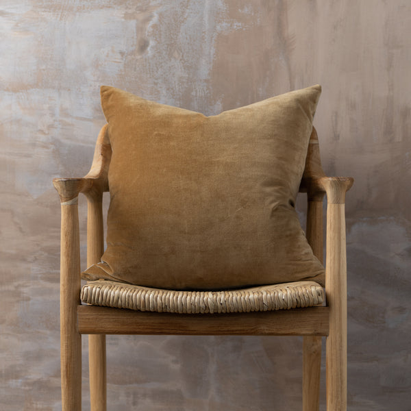 Linen/Velvet Square Cushion - Nutmeg | By Saarde